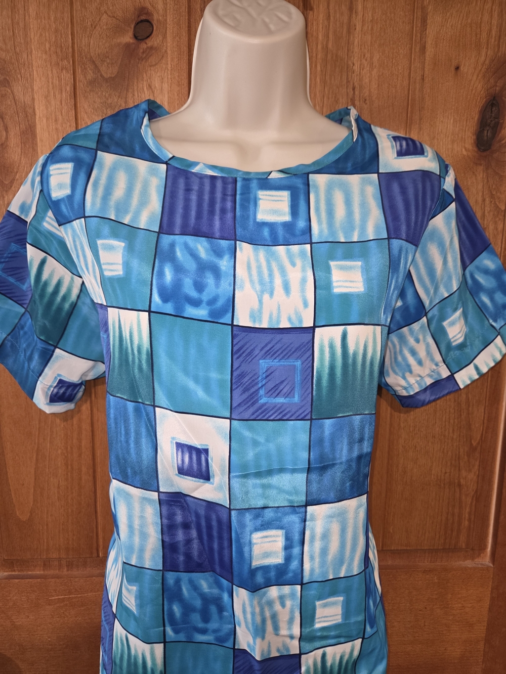 Blue Geometric Short-Sleeve Women's Blouse - Picture 2 of 7